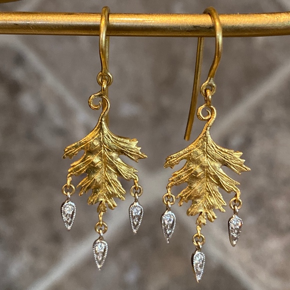 CATHY WATERMAN ~ 22K Gold & Platinum Leaf Earrings - Picture 5 of 10